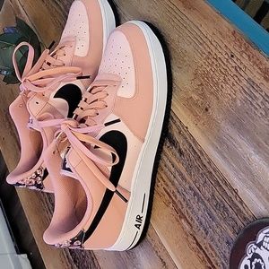NIKE pink quartz galactic Air force 1